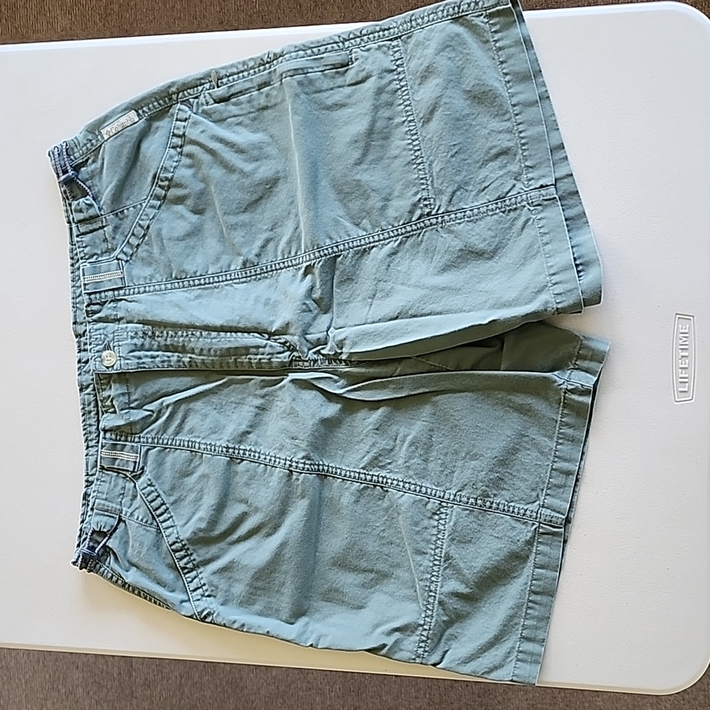 Women's Columbia Shorts